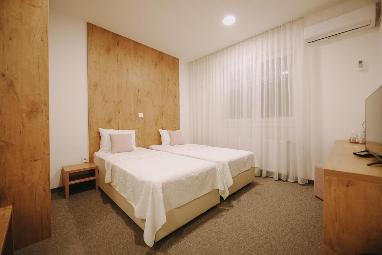 Atos Centar Apartment Celinac ภายนอก รูปภาพ